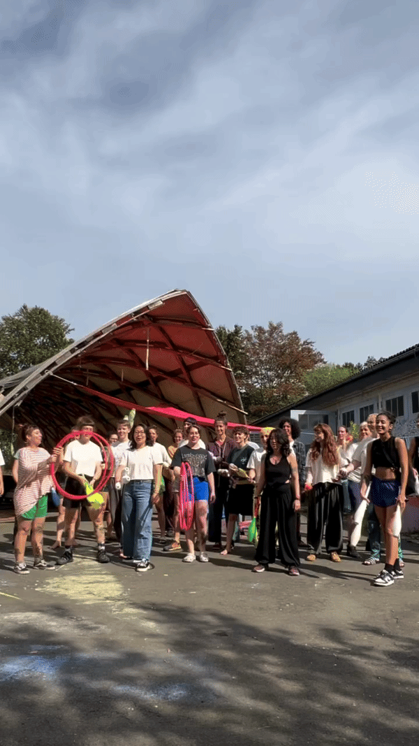 Kunterbunt community juggling together